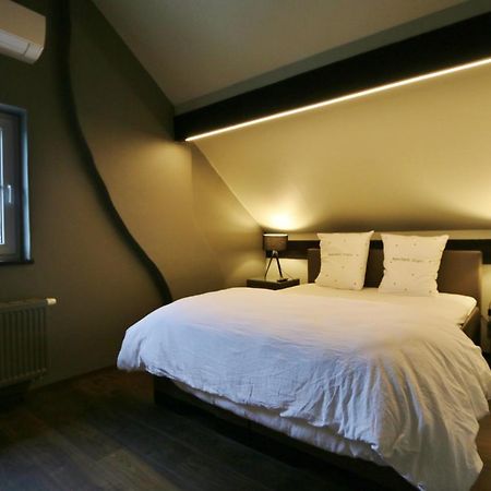 Amadis Bed & Breakfast Kesselt Екстериор снимка